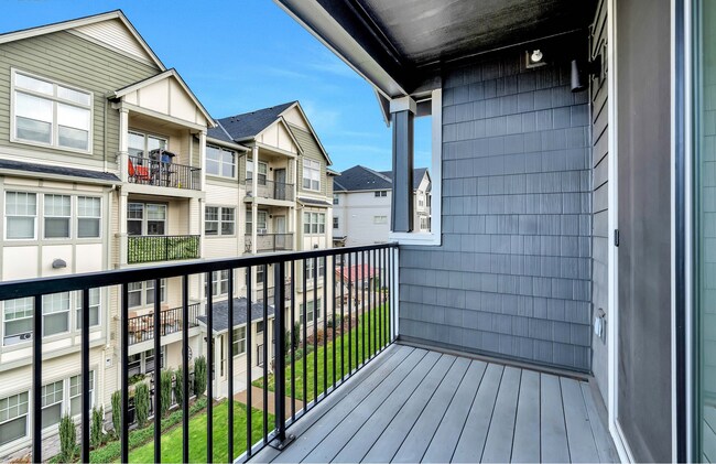 Building Photo - 17181 SW Snowdale St