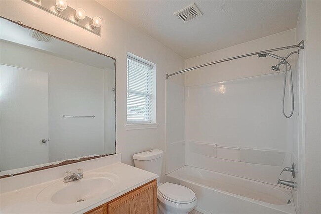 Building Photo - 2927 Steelhead Dr