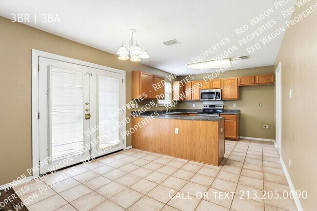Building Photo - 9139 Laguna Hills