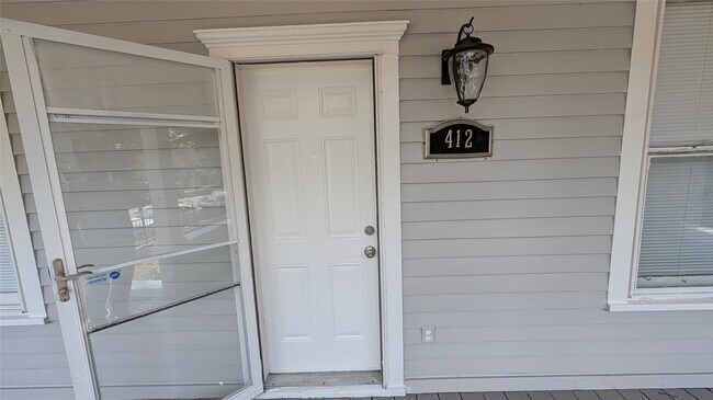 Building Photo - 412 Cordell St