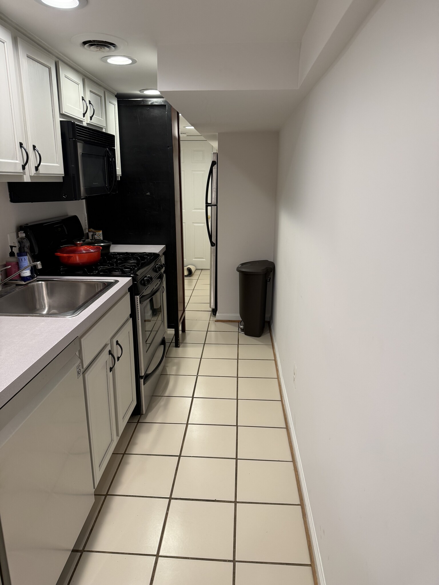 Basement apartment kitchen - 2651 15th St NW