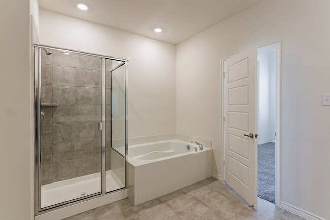 Building Photo - 326 Shasta Dr