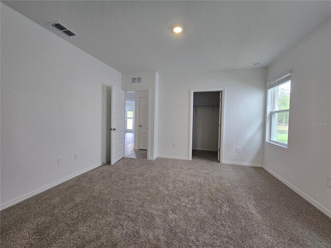 Building Photo - 8411 Madrid St