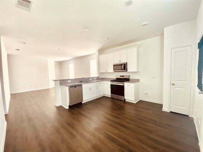 Building Photo - 11750 Armadale Dr