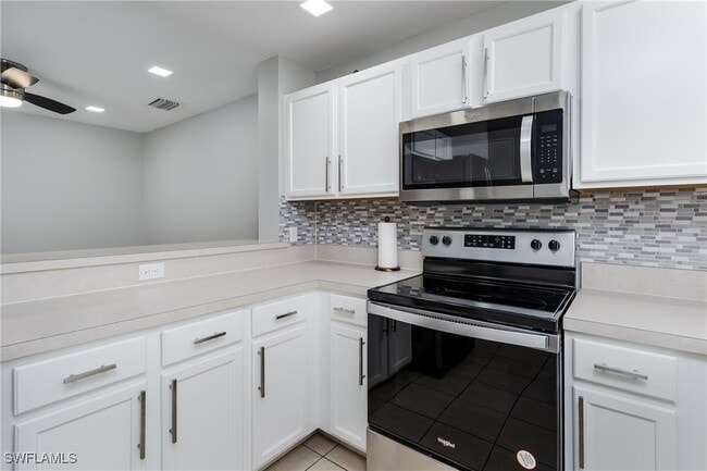 Building Photo - 9080 Gervais Cir