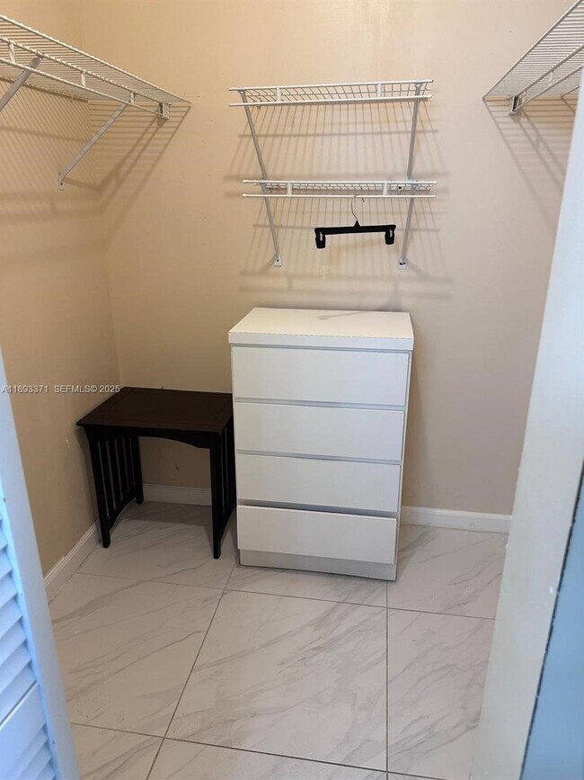 Building Photo - 6021 NW 61st Ave