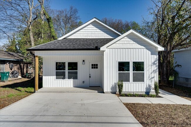 Primary Photo - Brand New 3BR/2BA Home for Rent – Modern C...