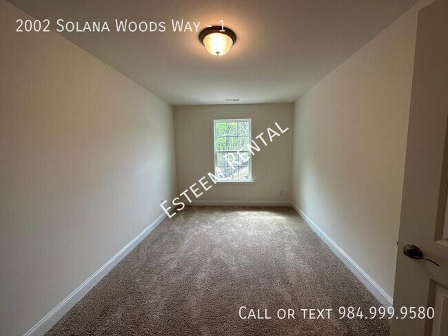 Building Photo - 2002 Solana Wds Dr
