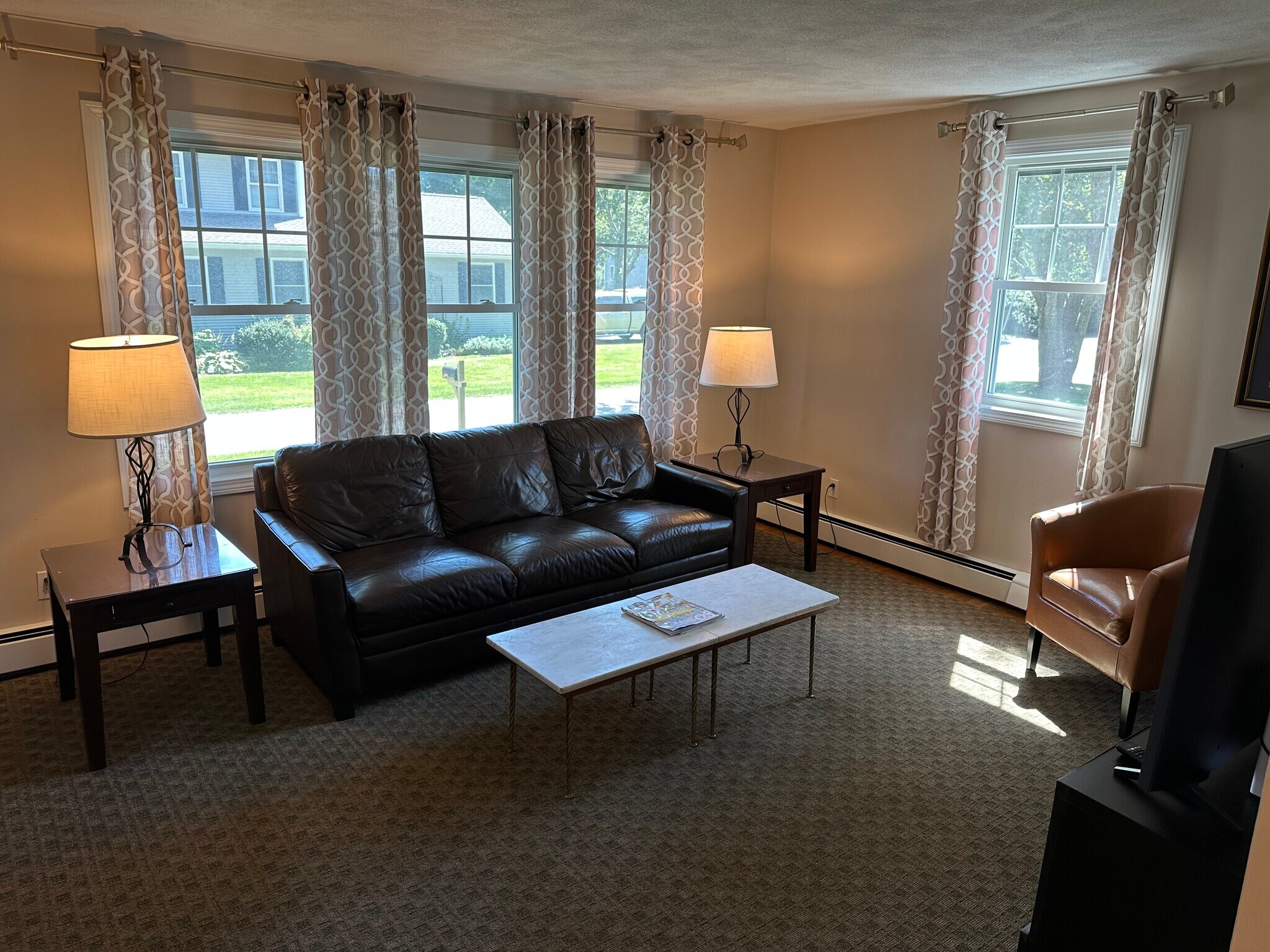 Building Photo - 100 Hull St