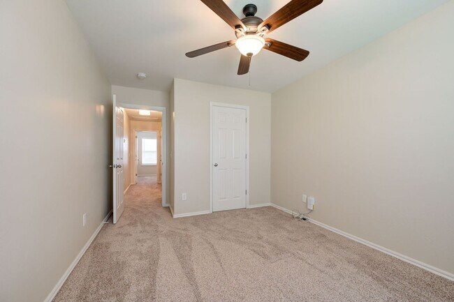 Building Photo - Stunning 3-Bedroom Home in Beautiful Piedmont Community!