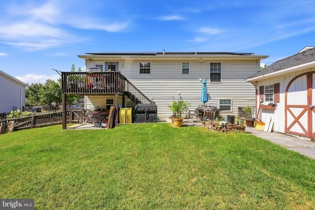 Building Photo - 94 Longwood Dr