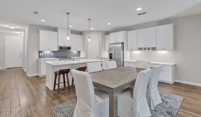 Building Photo - 11179 Minnetta Ct
