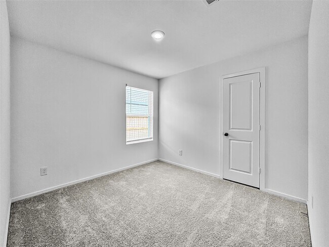 Building Photo - 6023 Standpiper Lp