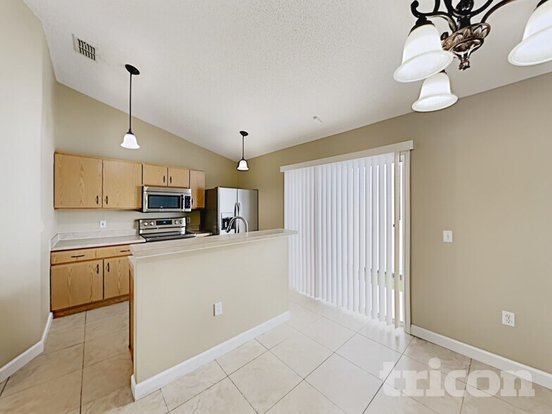 Building Photo - 6836 Playpark Trail W