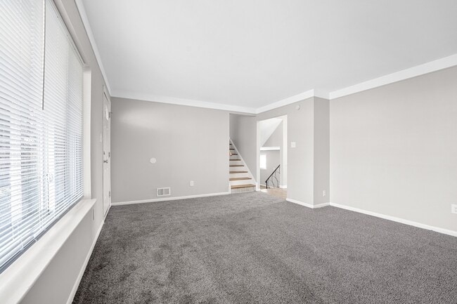 Building Photo - 4290 Norwood Dr