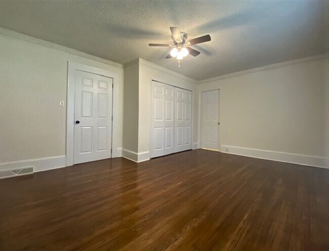 Building Photo - 3bed, 2ba Bungalow - 5 minutes from Downtown Kannapolis