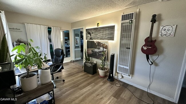 Building Photo - 4503 Ave L-14