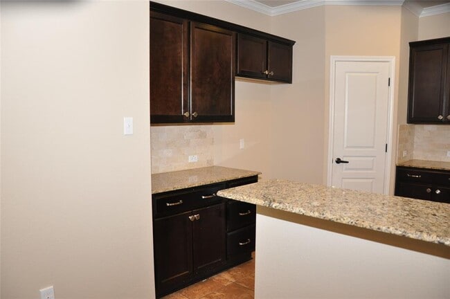 Building Photo - 5603 Drury Ln