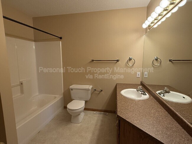 Building Photo - 3502 28th St SW