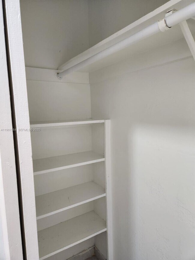 Building Photo - 8101 SW 73rd Ave