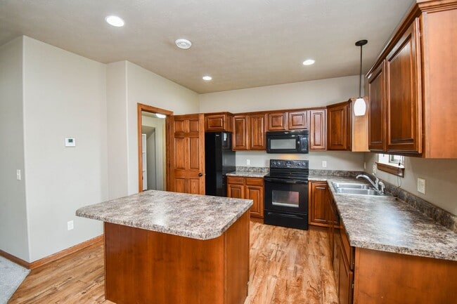 Building Photo - 8413 W 53rd St