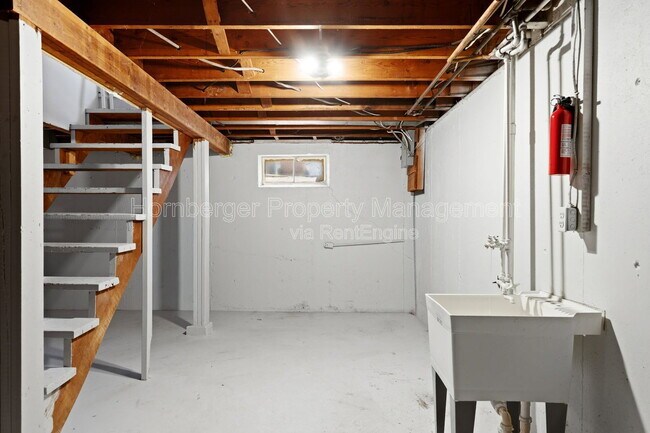 Building Photo - 5628 N Assembly St