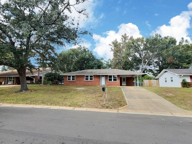 Building Photo - Updated 3-Bedroom Home in Ocean Springs!