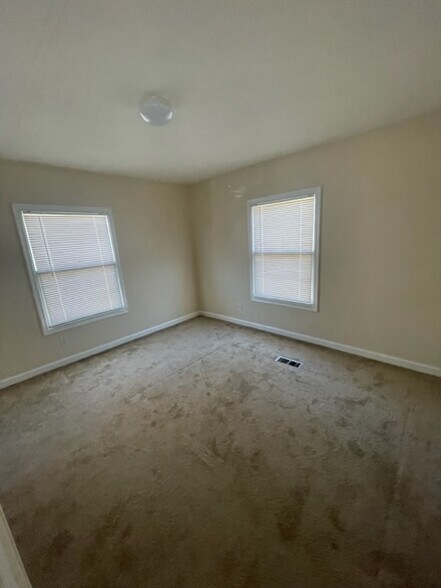 Bedroom 2-3 - 3302 Philadelphia Rd