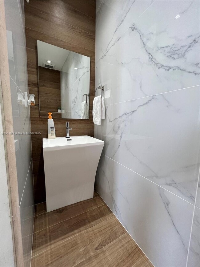 Building Photo - 8116 NW 199th Terrace