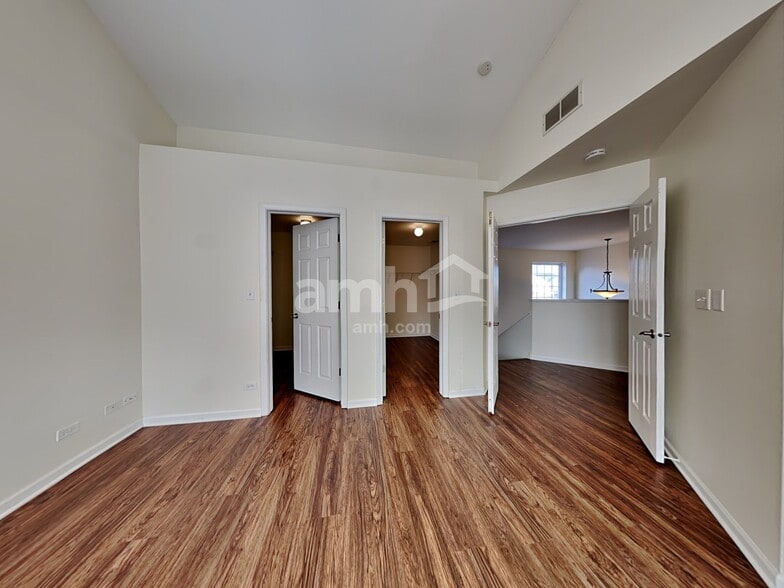 Building Photo - 1982 Conway Ln