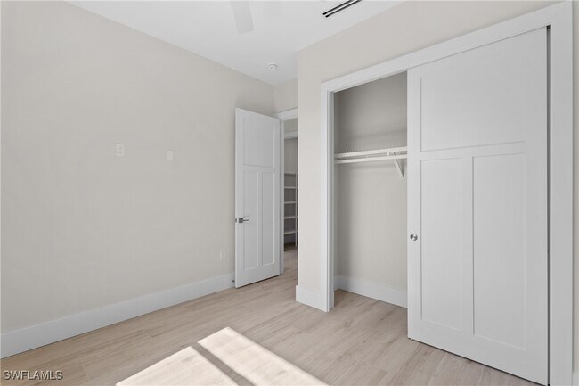 Building Photo - 27061 Serrano Way