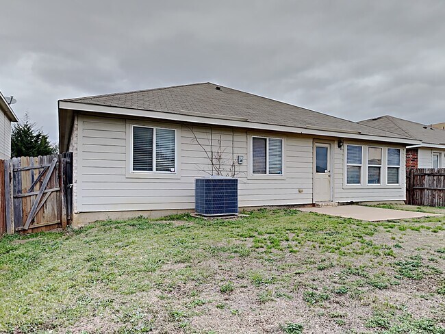 Building Photo - 1910 Temper Lane