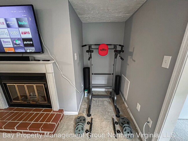 Building Photo - 1 br, 1 bath House - 2239 Hunters Run Dr