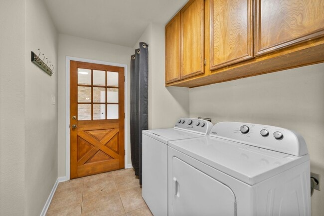 Building Photo - 17406 Bobcat Trail
