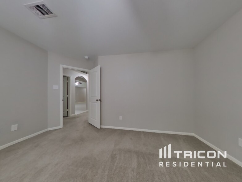 Building Photo - 612 Totem Trail Dr