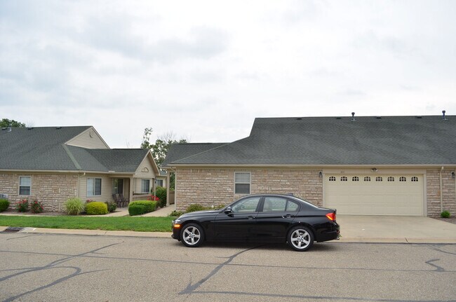 Building Photo - 801 Altamonte Dr