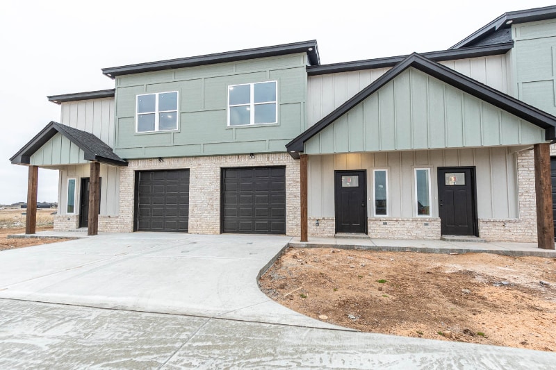 Primary Photo - 10050 Ajuga Ln