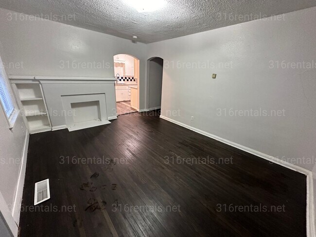 Building Photo - 930-932 N Glendale Ave