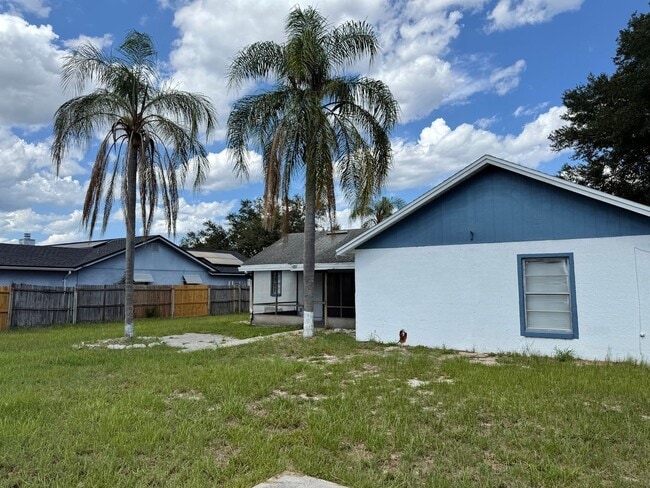 Building Photo - 4712 Dandelion Dr