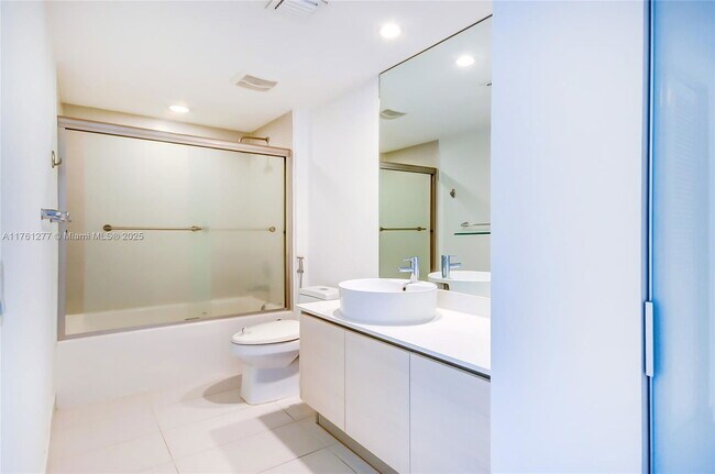 Building Photo - 4250 Biscayne Blvd