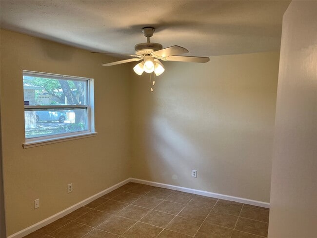 Building Photo - 6906 Gettysburg Dr