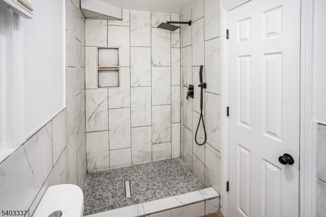 Building Photo - 11 Ellington St