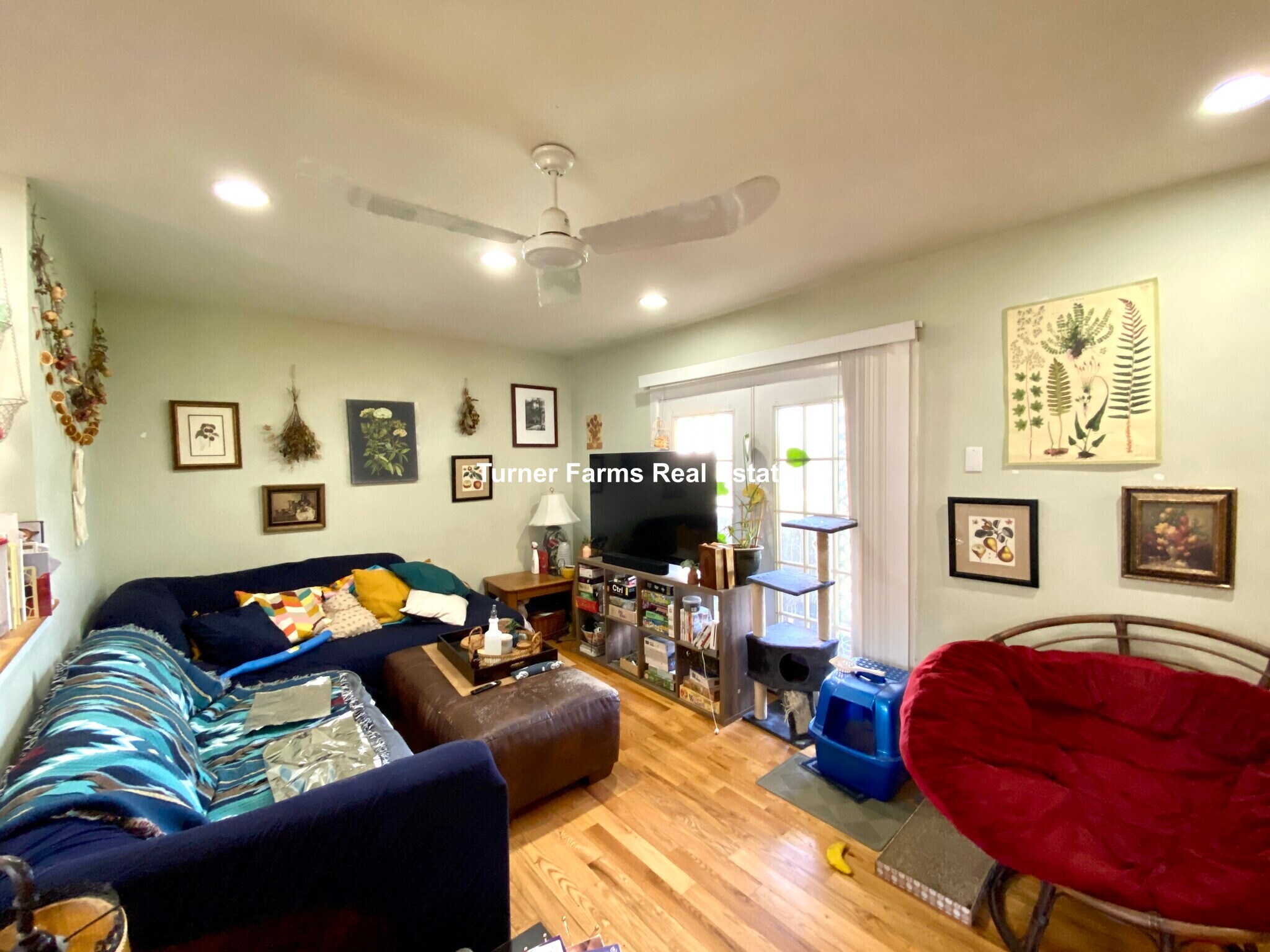 Building Photo - 21 Dorr St