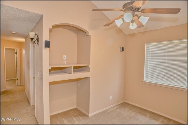 Building Photo - 3140 Tierra Encino Dr