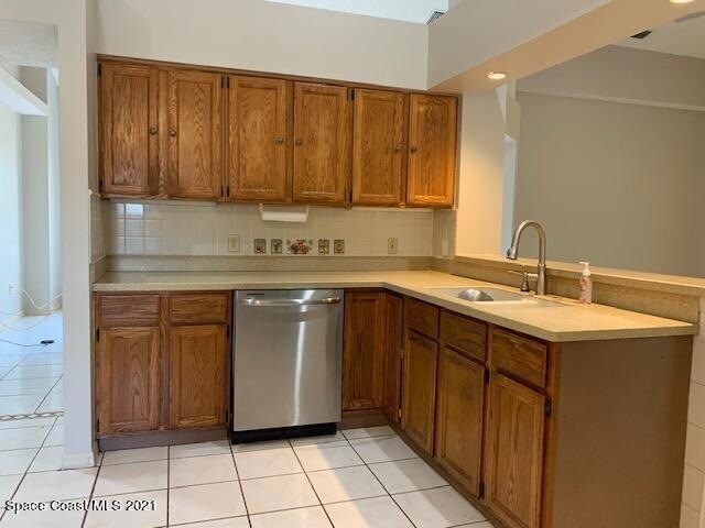 Building Photo - 1098 Elmsford St NW