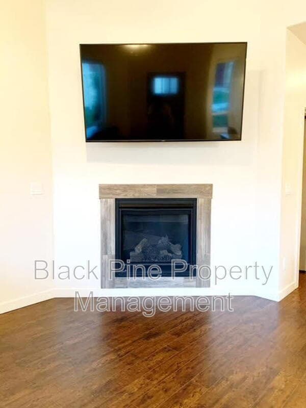 Building Photo - 2970 N Villere Ln