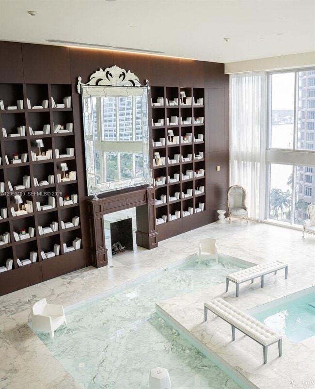 Building Photo - 475 Brickell Ave