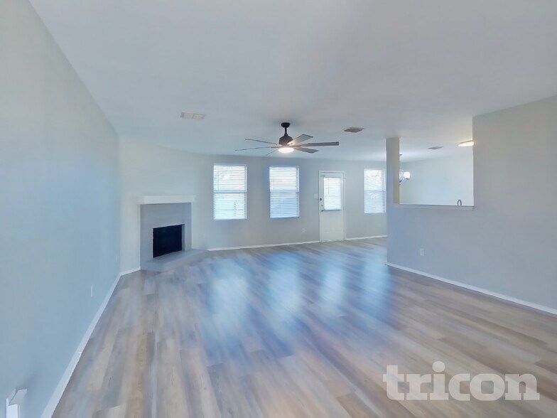 Building Photo - 1837 Wildrose Dr