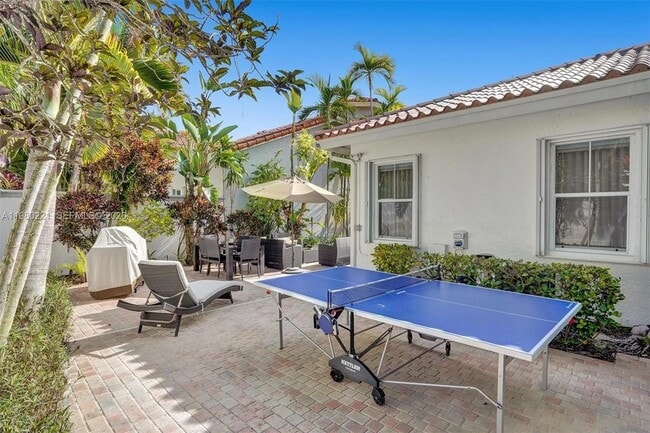 Building Photo - 1529 Shoreline Way