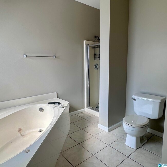 Building Photo - 384 Savannah Cir